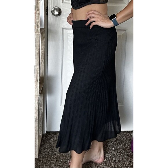 Black Pleated Maxi Skirt Women’s Size 8 Long Viscose Flair & Flowy - Picture 4 of 8
